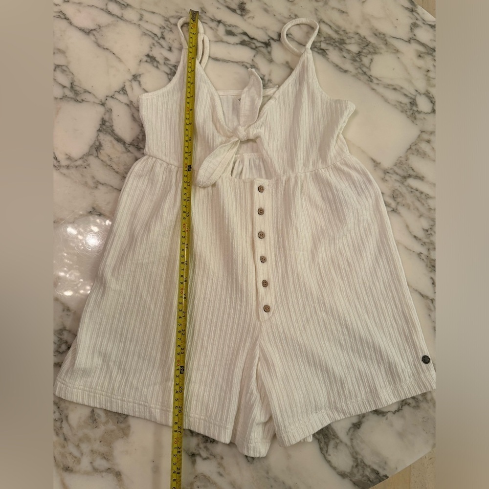 NWOT Roxy Sun N Vibes Tie Button Keyhole Front Rib Romper Ivory Color Size Small - Picture 6 of 10